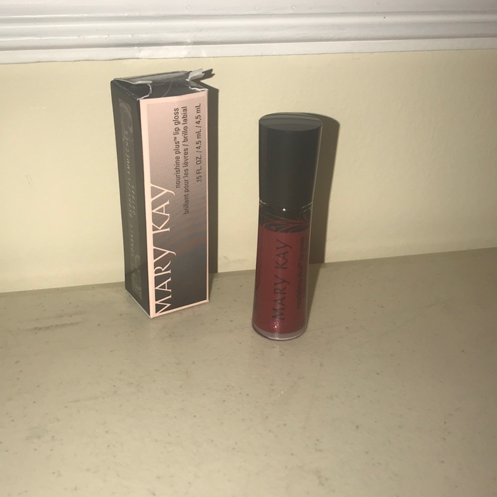 Mary kay lip gloss